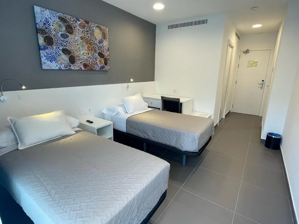 Hotel C31 Castelldefels 2*,  Spanje