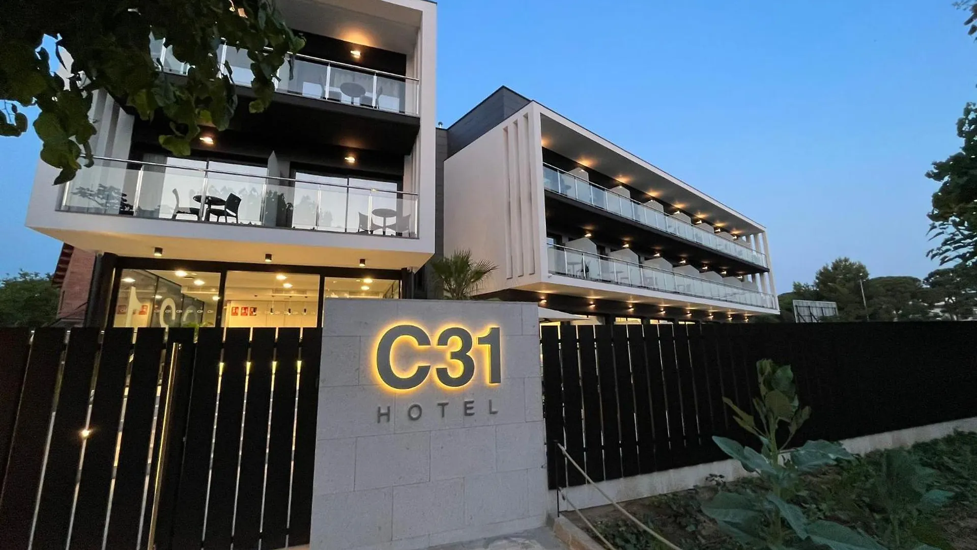 Hotel C31 Castelldefels 2*,  Spanje